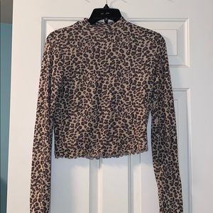 Cheetah Print Cropped Turtleneck